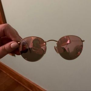 pink circle raybans